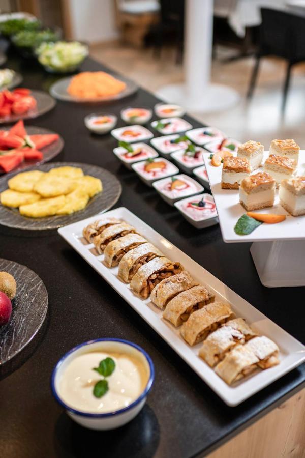 Stoa - Elegant & Romantic Guest House - "Adults Only" Al Plan di Mareo Buitenkant foto